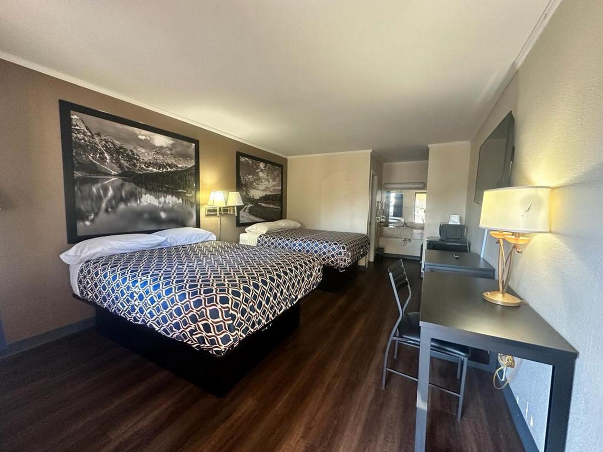 Loyalty Inn Rockingham Exteriér fotografie