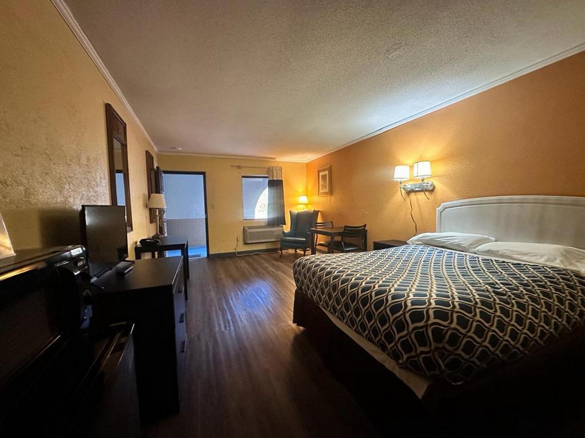 Loyalty Inn Rockingham Exteriér fotografie
