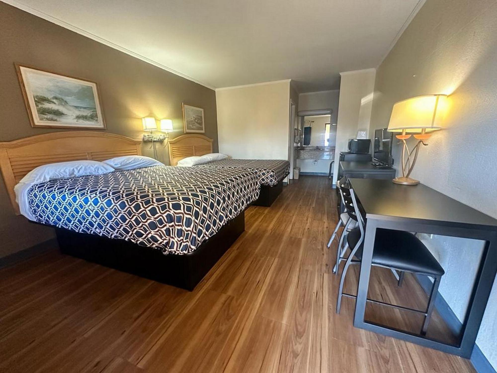 Loyalty Inn Rockingham Exteriér fotografie